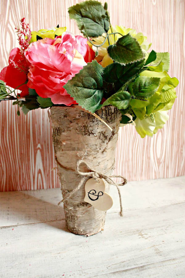 Come realizzare un vaso decorativo con un ceppo d'albero