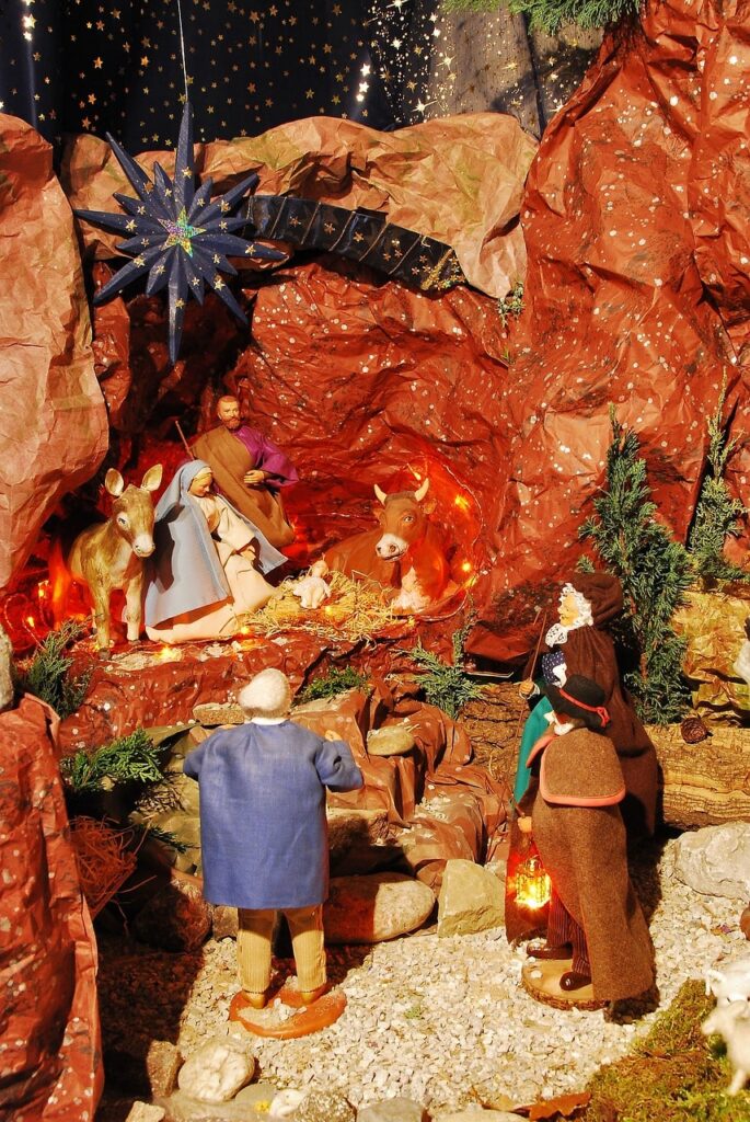 Presepe di Natale fai da te con la carta