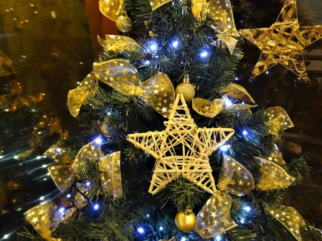 Decorazioni rustiche per l'albero di Natale