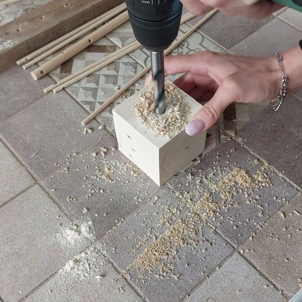 Come realizzare un portagioie fai da te con un cubo di legno di pallet